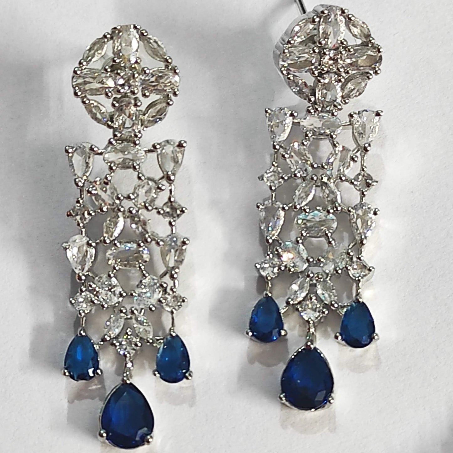 Blue stone with Zirconia jewellery set with earrings