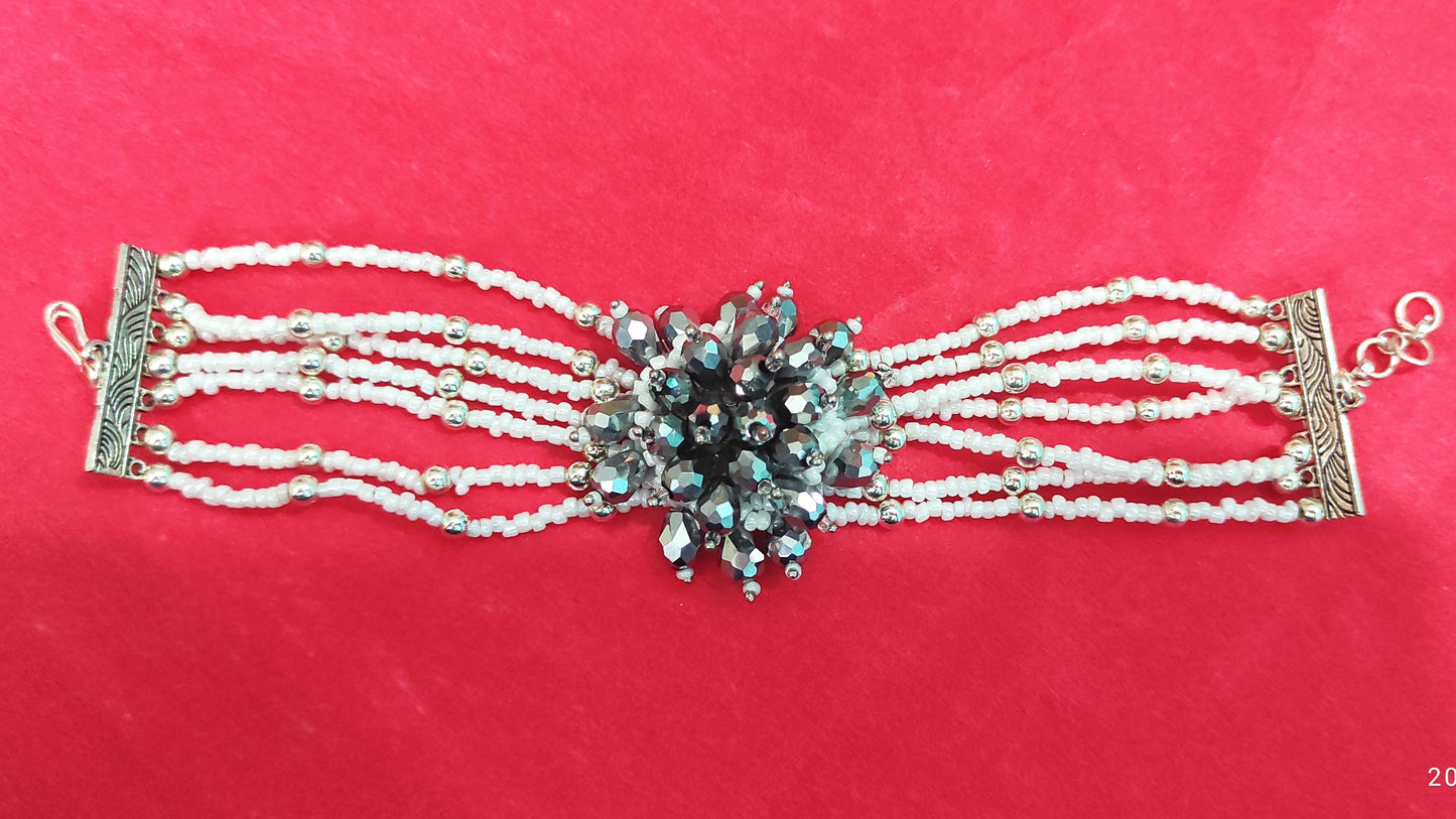 White glass beads rough style handmade bracelet