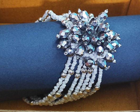 White glass beads rough style handmade bracelet